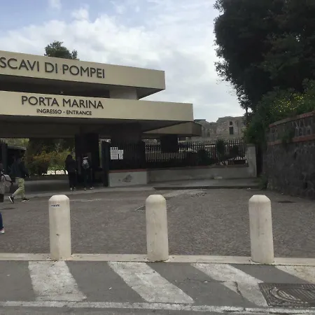 Casa Regina Margherita * Castellammare di Stabia